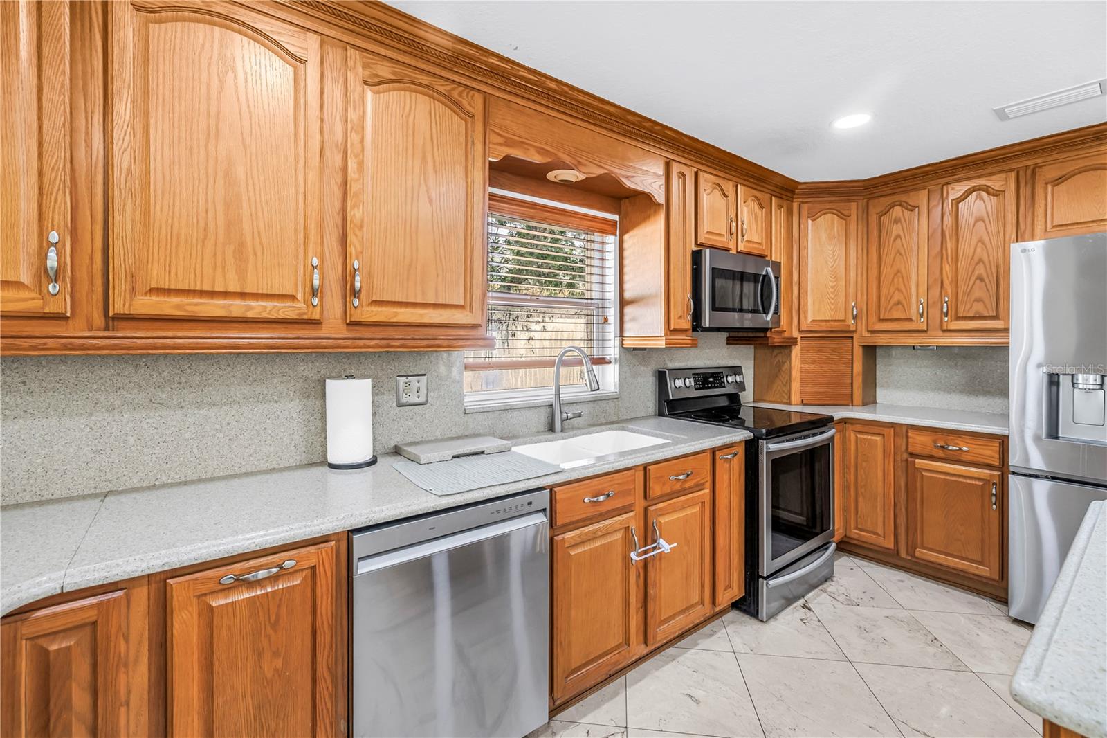 10210 VISTA POINTE DR — photo 20