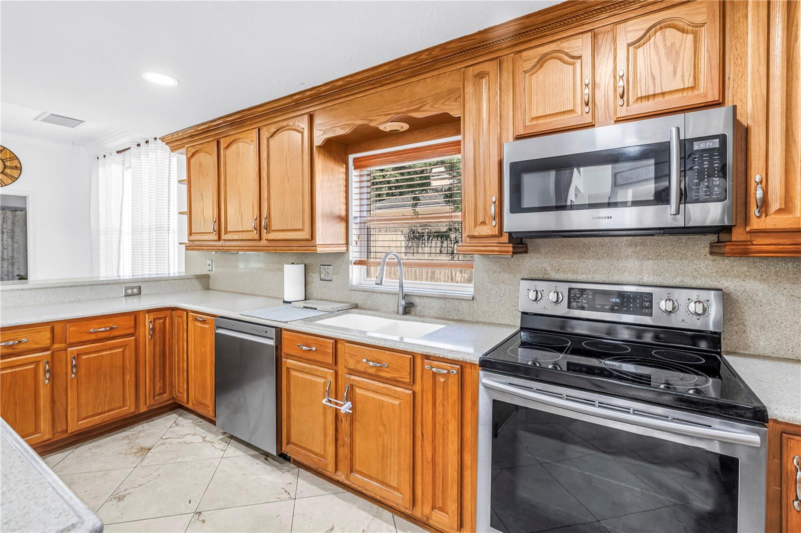 10210 VISTA POINTE DR — photo 18