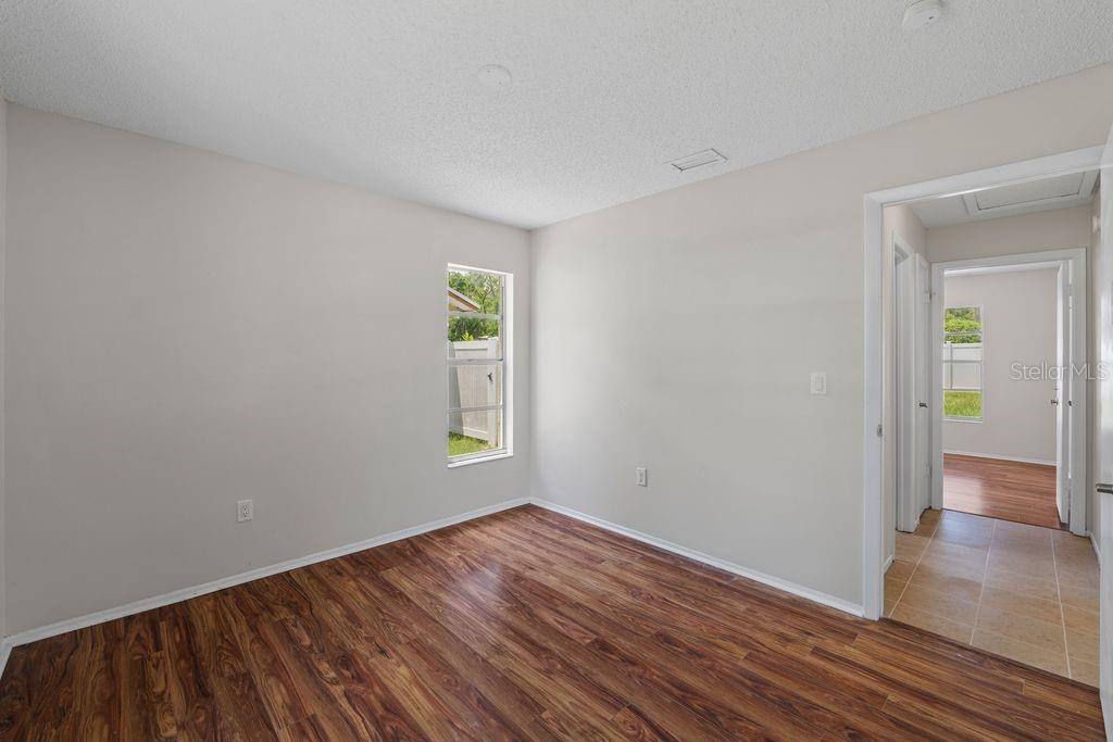 7504 N SANIBEL CIR — photo 16
