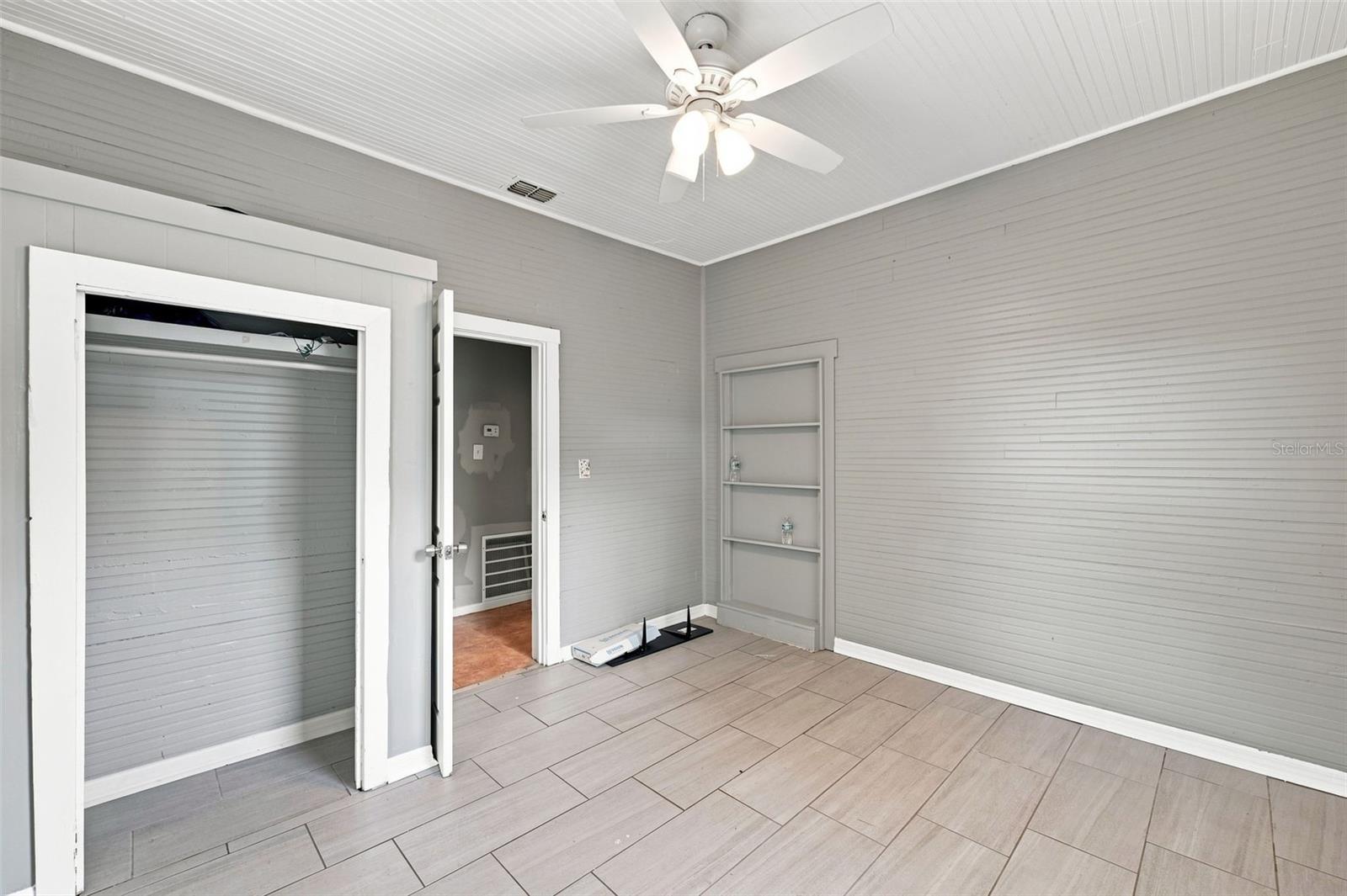 1609 E LAKE AVE — photo 22
