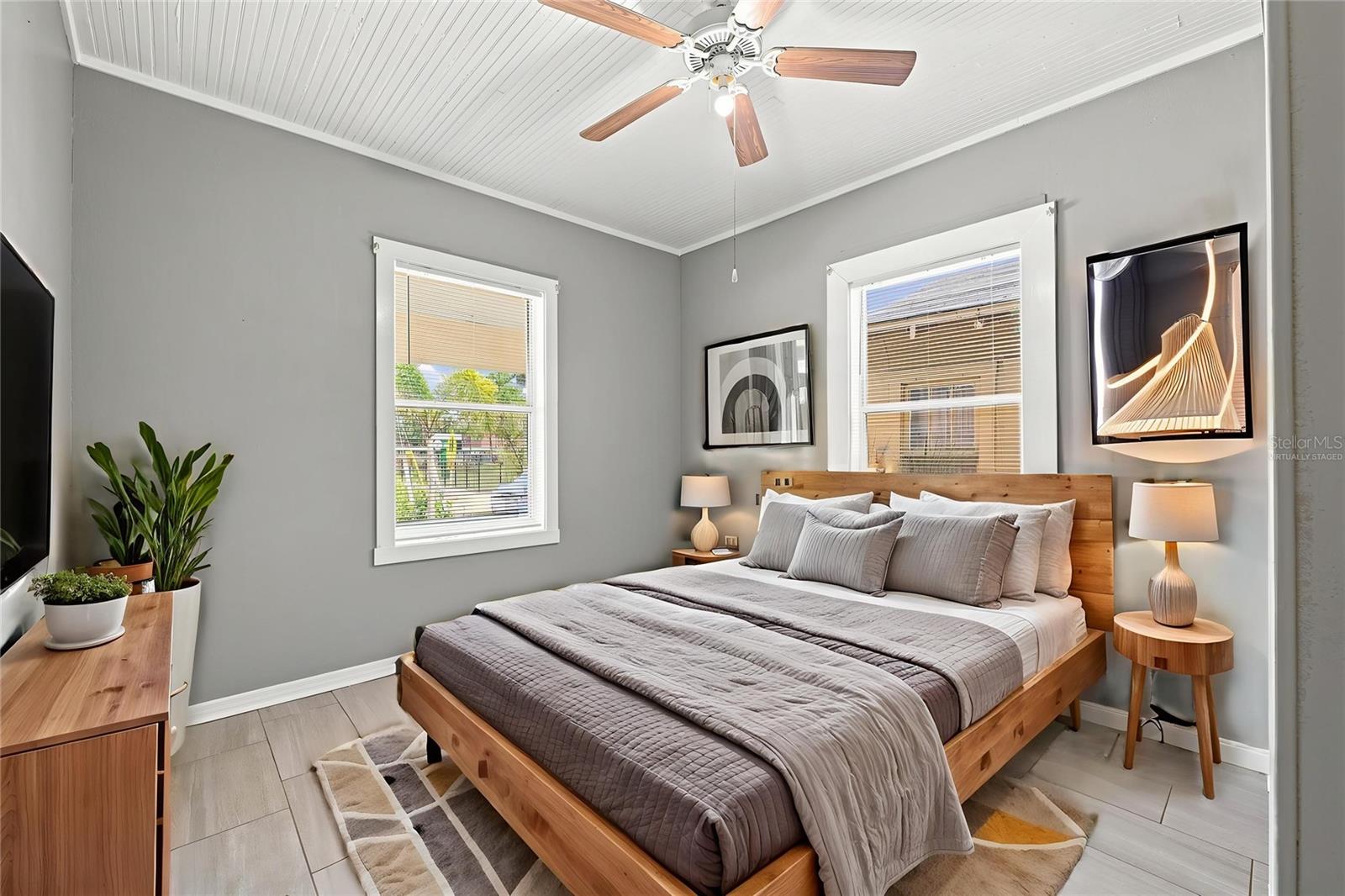 1609 E LAKE AVE — photo 12