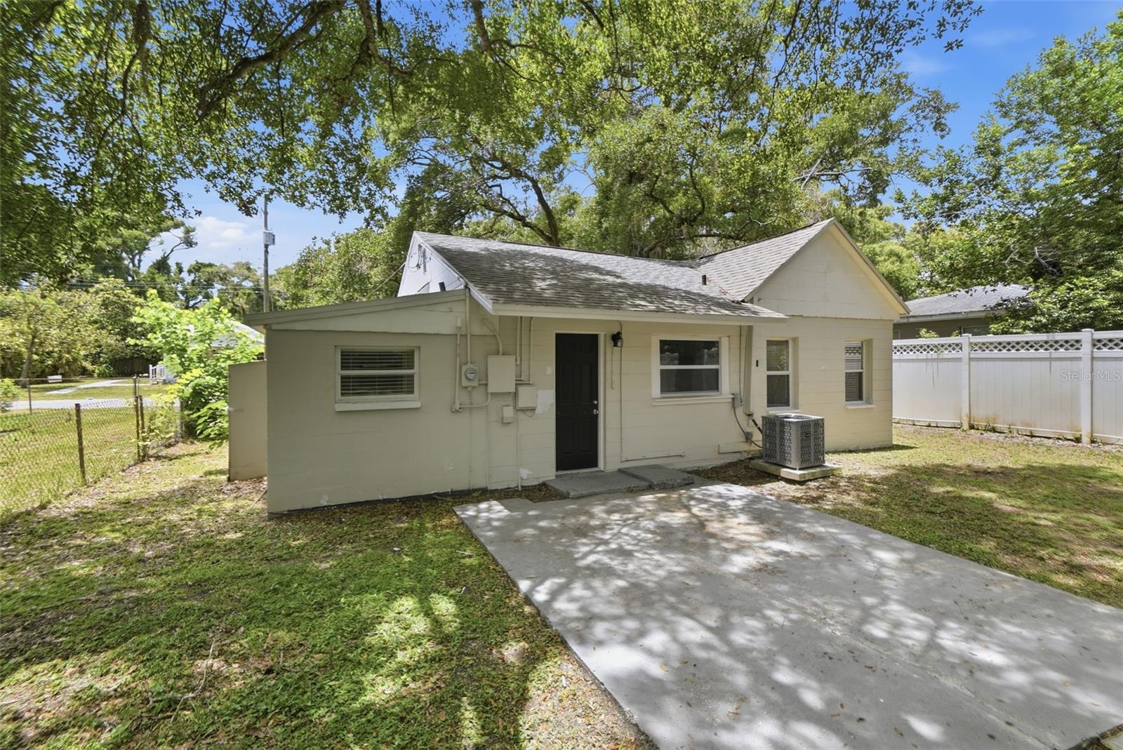 4209 N DOWNING AVE — photo 42