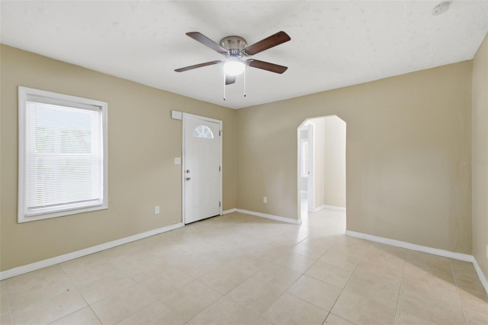 4209 N DOWNING AVE — photo 10