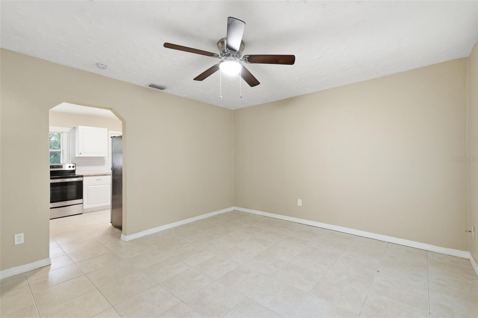 4209 N DOWNING AVE — photo 28
