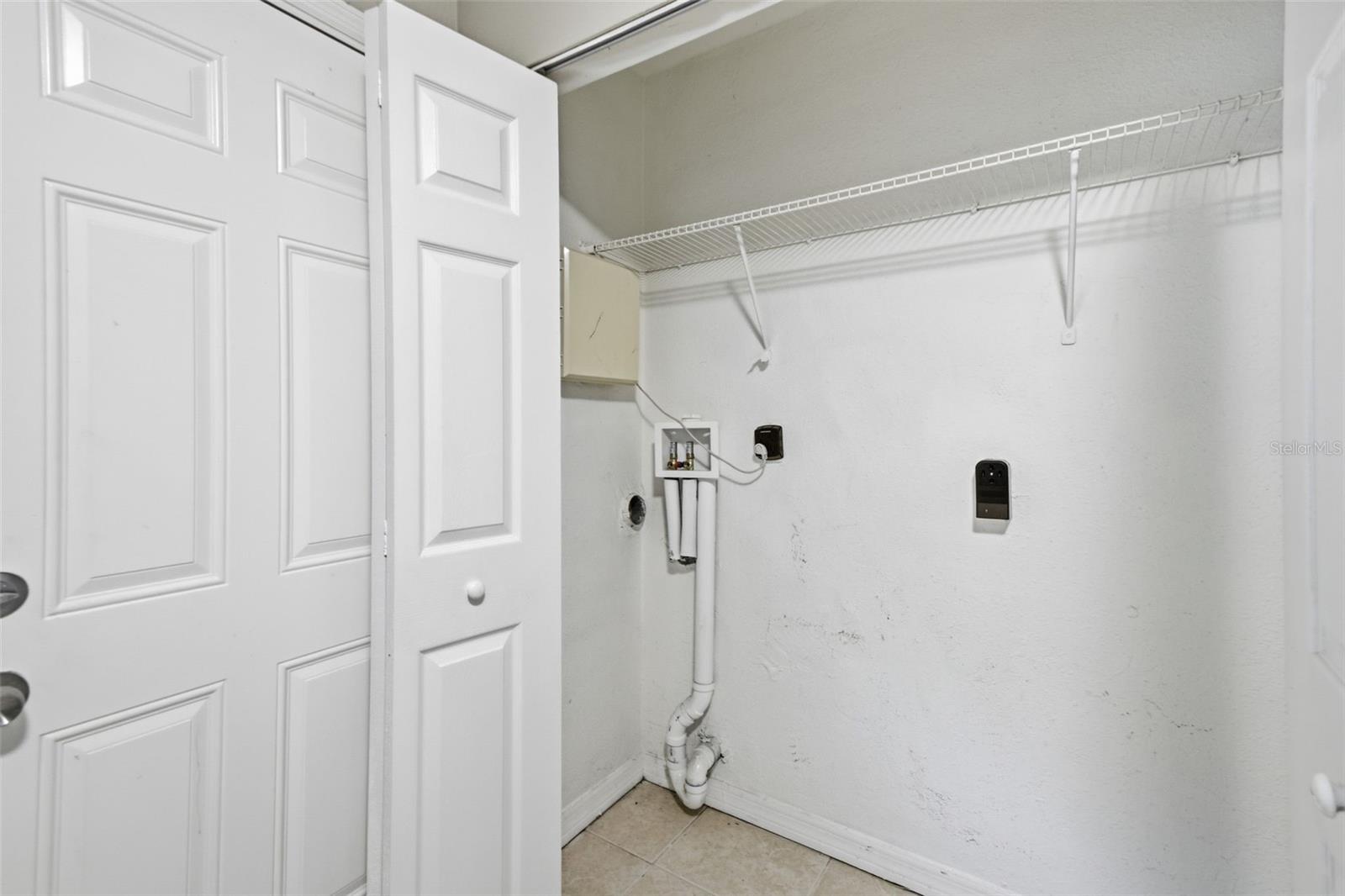 4209 N DOWNING AVE — photo 35