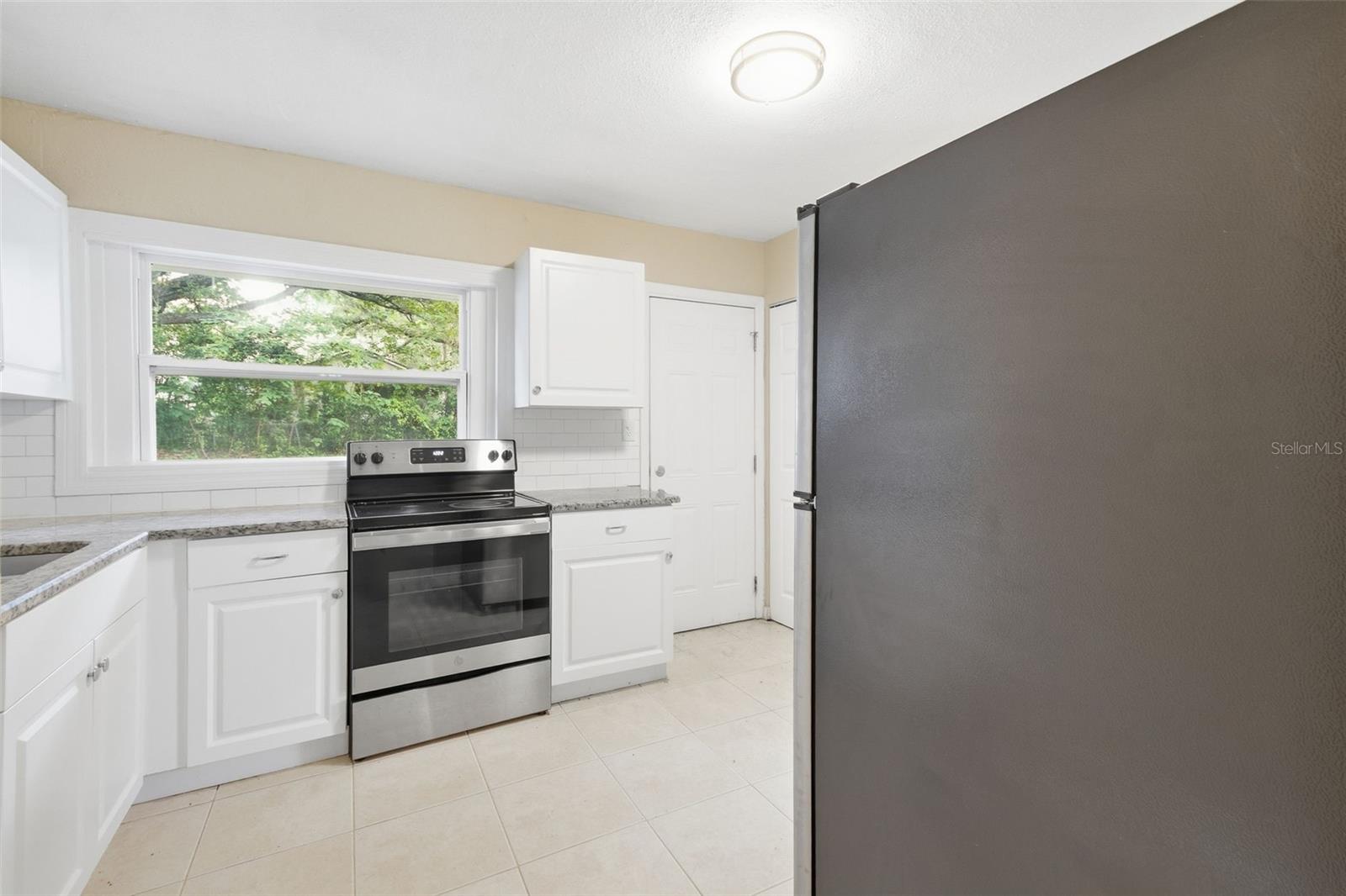 4209 N DOWNING AVE — photo 16