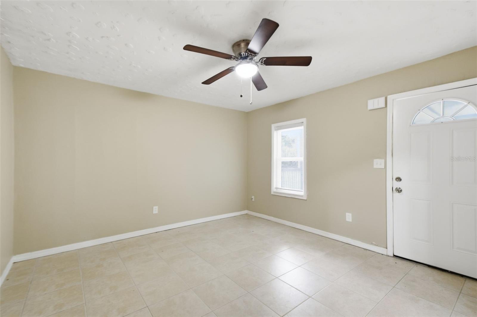 4209 N DOWNING AVE — photo 14