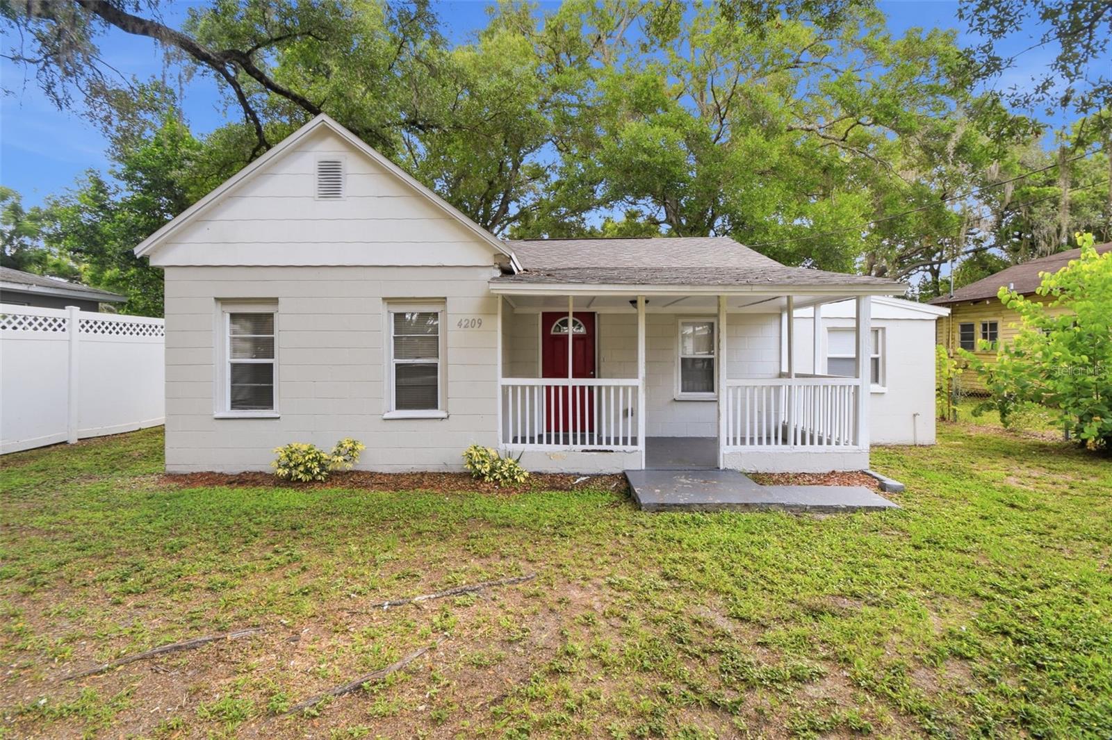 4209 N DOWNING AVE — photo 2