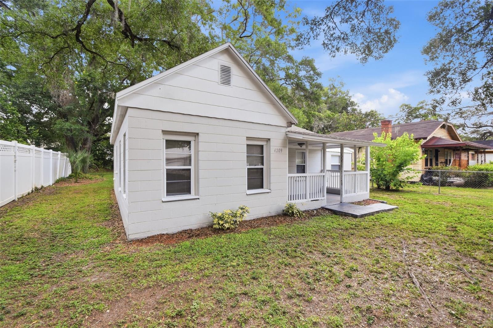 4209 N DOWNING AVE — photo 38