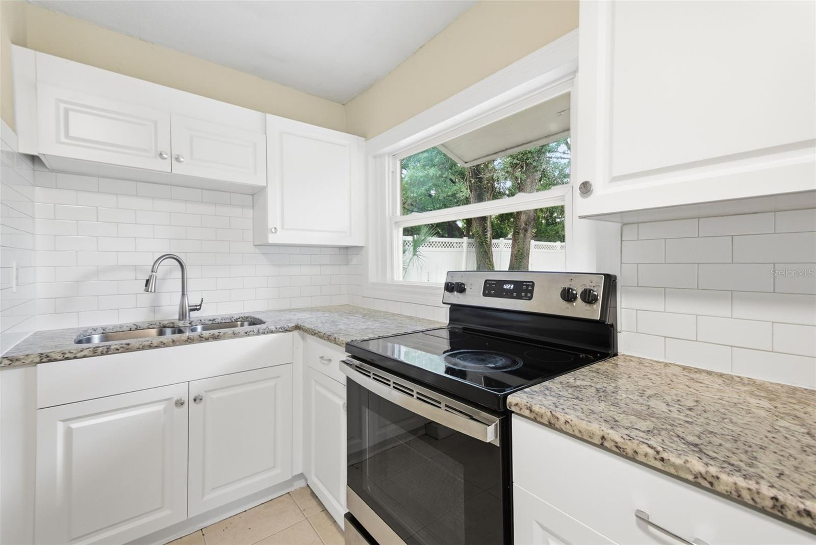 4209 N DOWNING AVE — photo 19