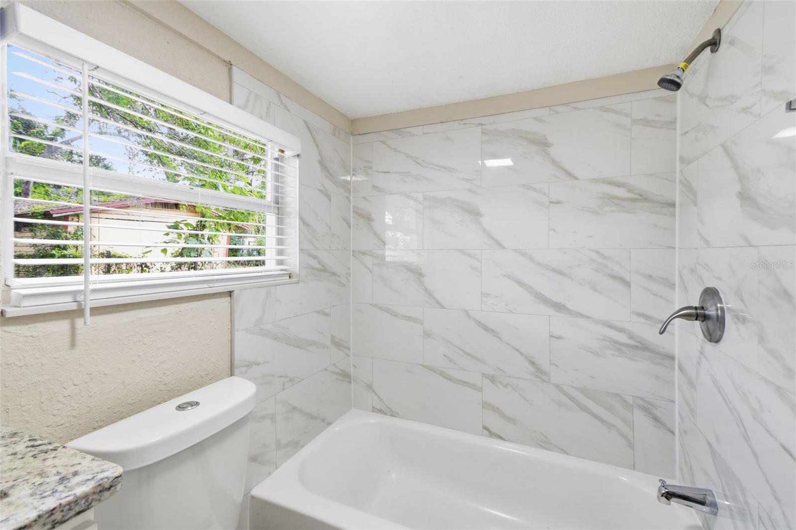 4209 N DOWNING AVE — photo 33