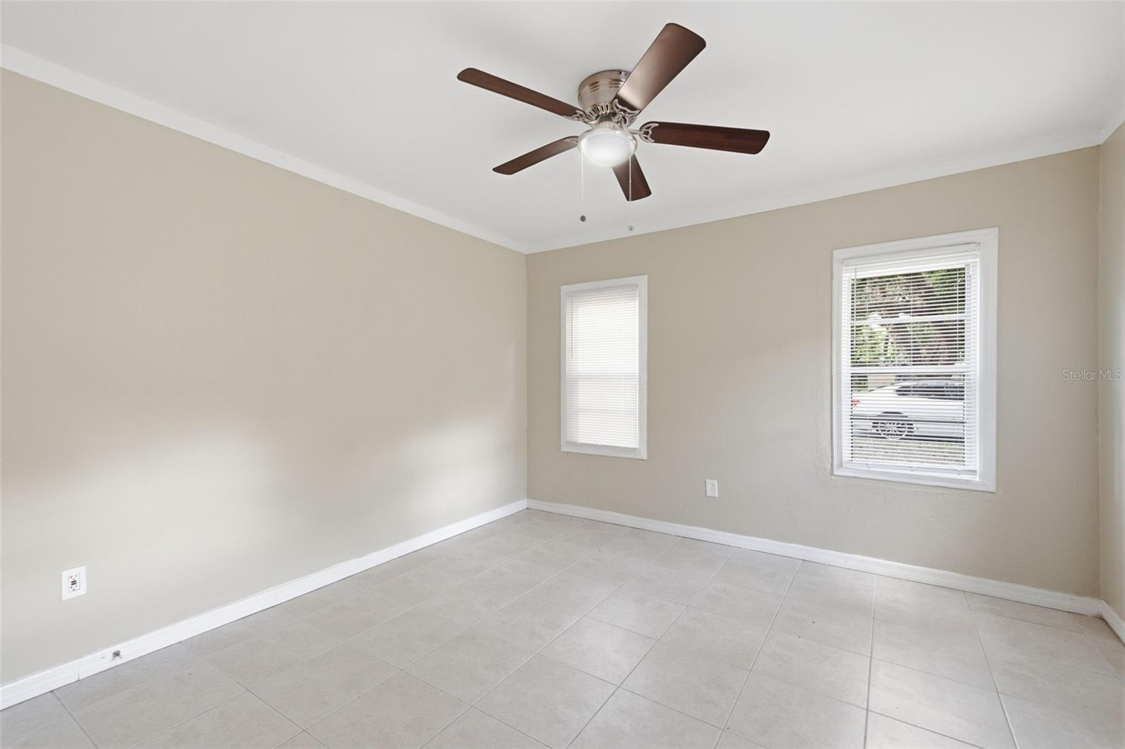 4209 N DOWNING AVE — photo 22