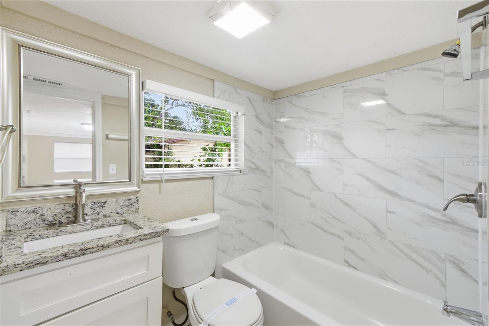 4209 N DOWNING AVE — photo 32