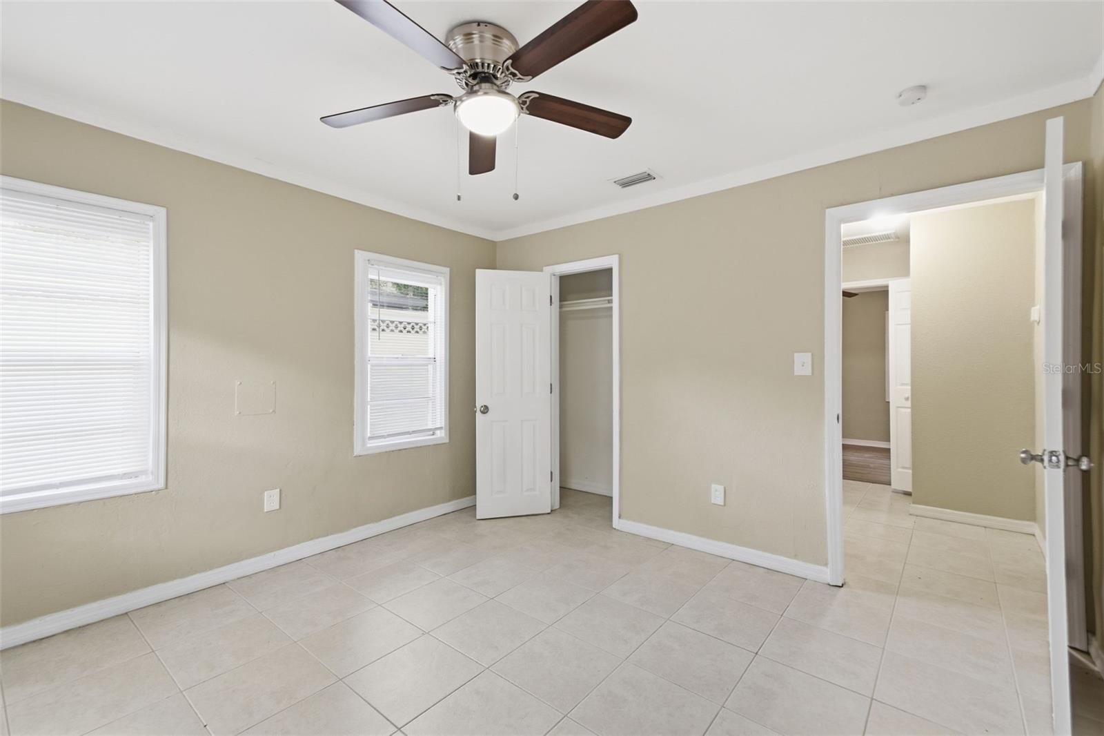 4209 N DOWNING AVE — photo 21