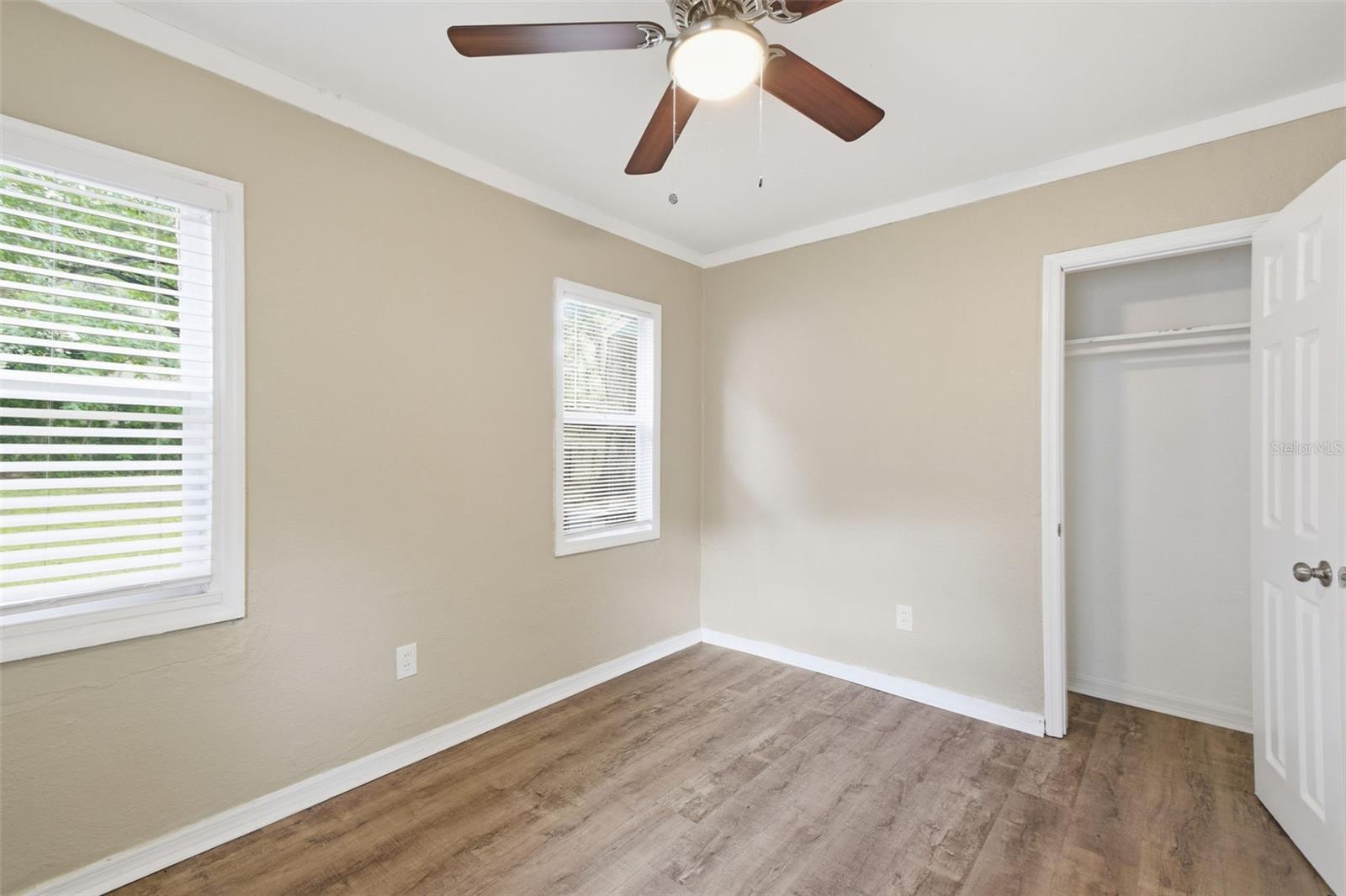 4209 N DOWNING AVE — photo 24
