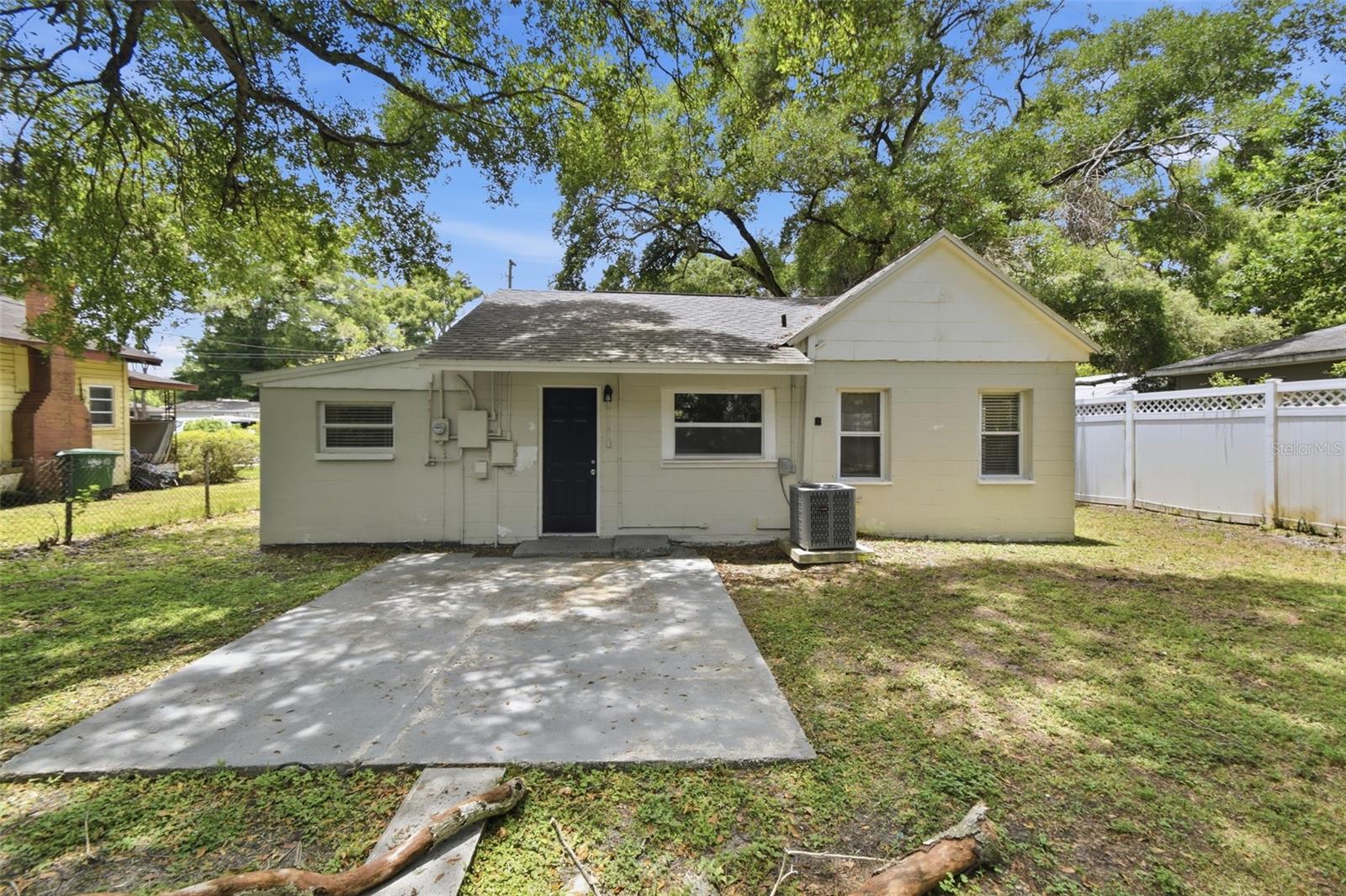 4209 N DOWNING AVE — photo 41