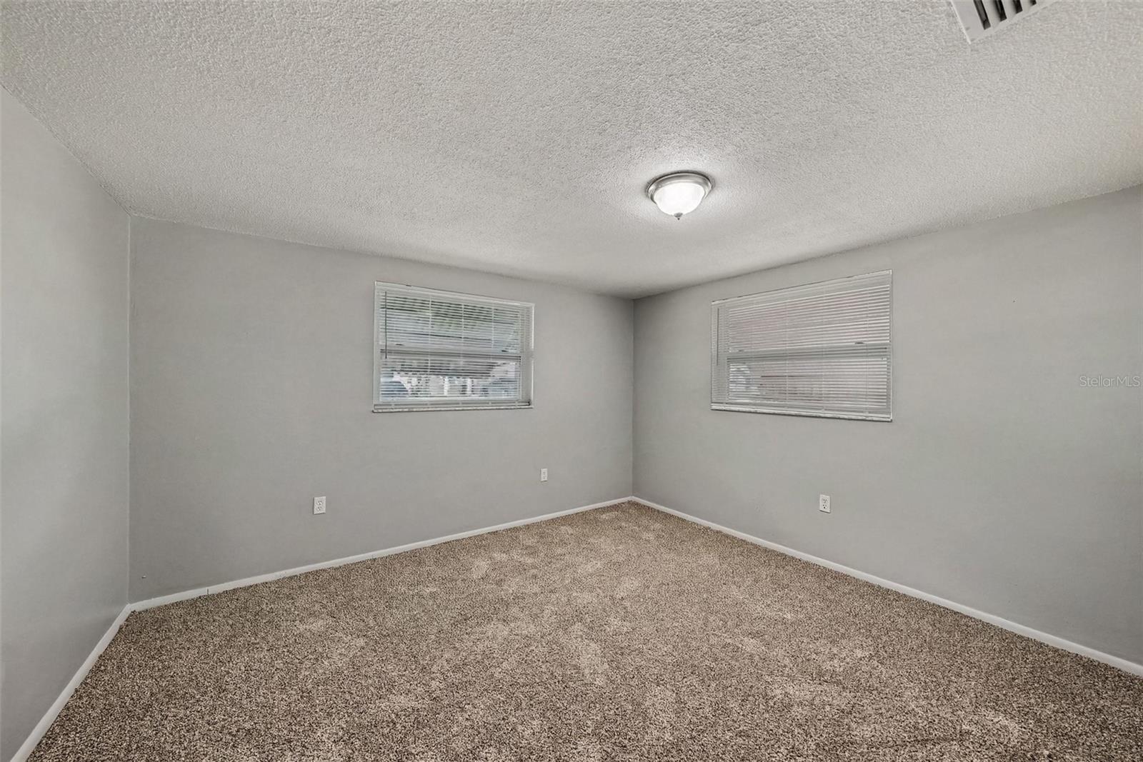 2641 FLINTWOOD DR — photo 13