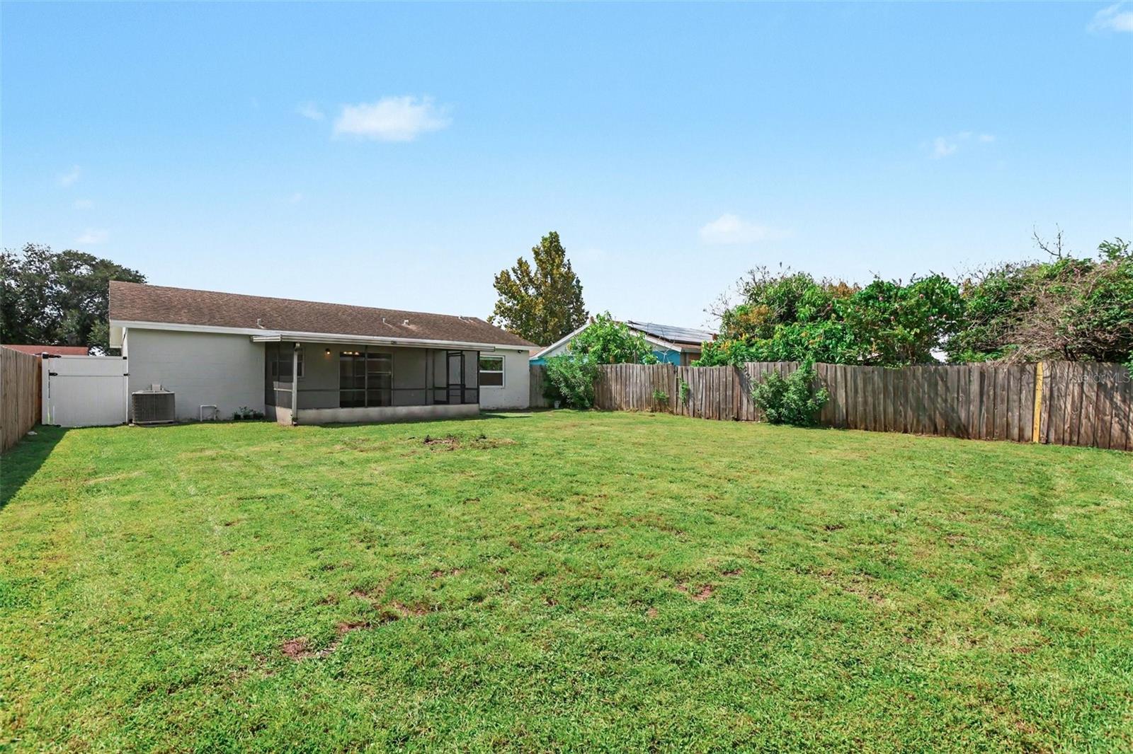 1019 AXLEWOOD CIR — photo 15