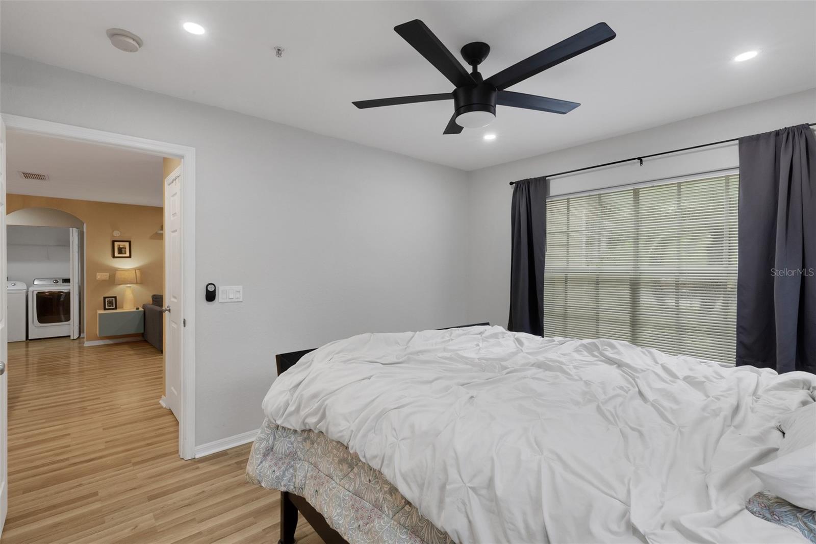 8809 MANOR LOOP #101 — photo 23