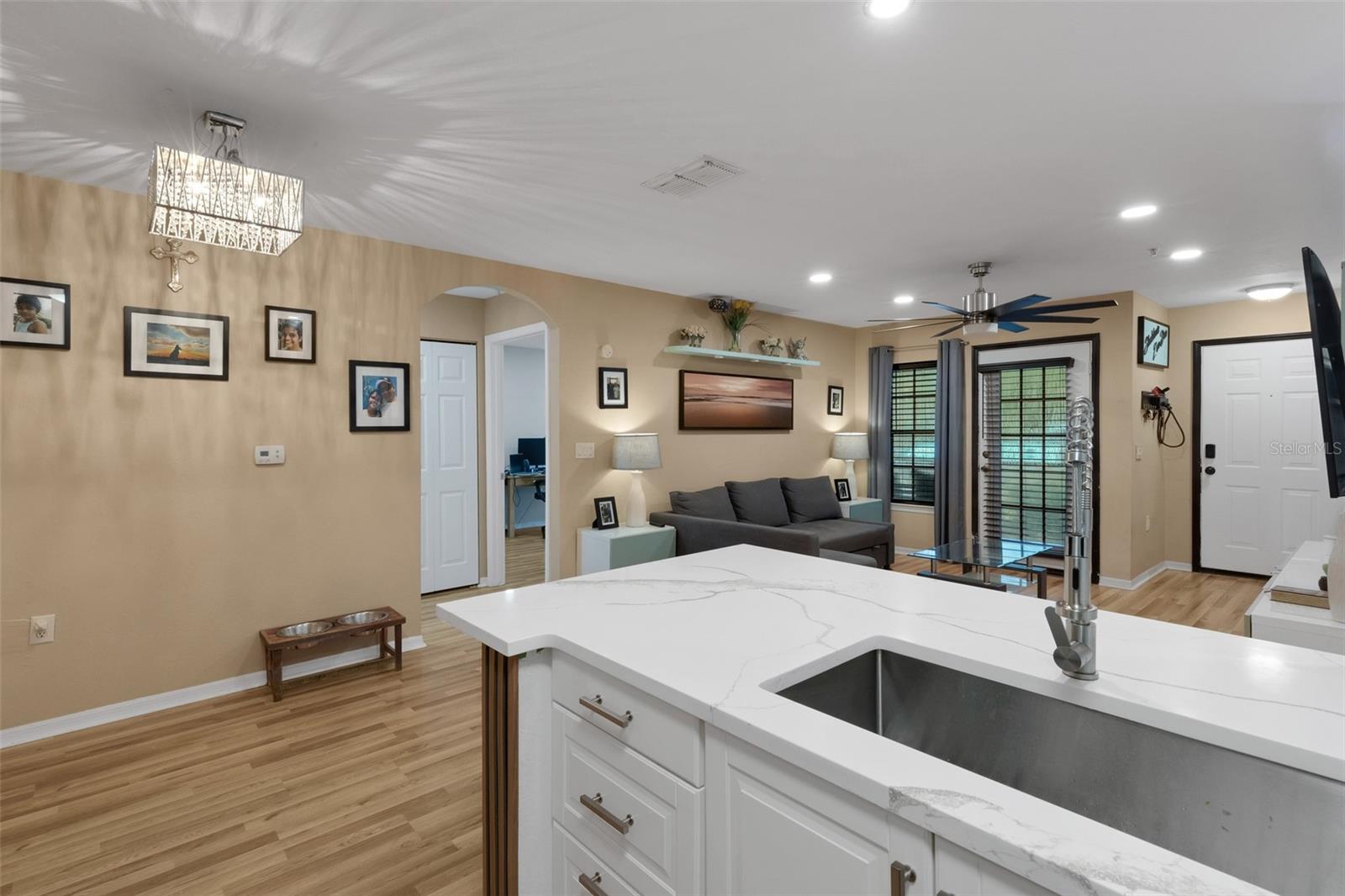 8809 MANOR LOOP #101 — photo 16