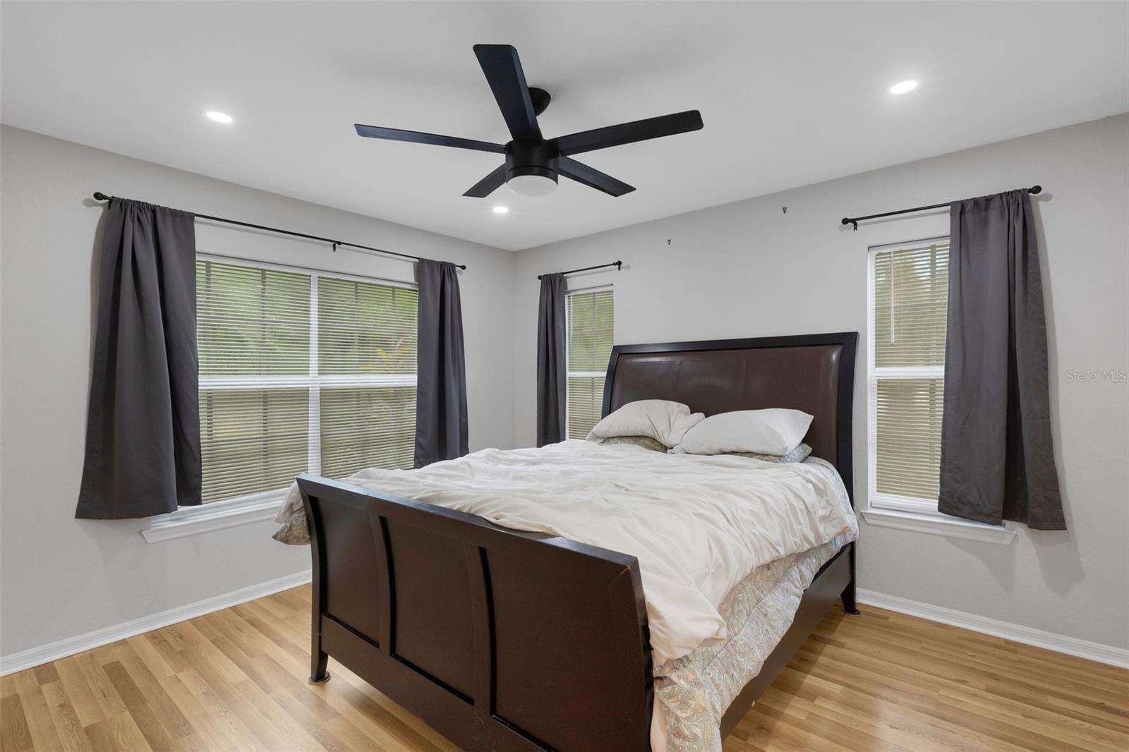 8809 MANOR LOOP #101 — photo 20
