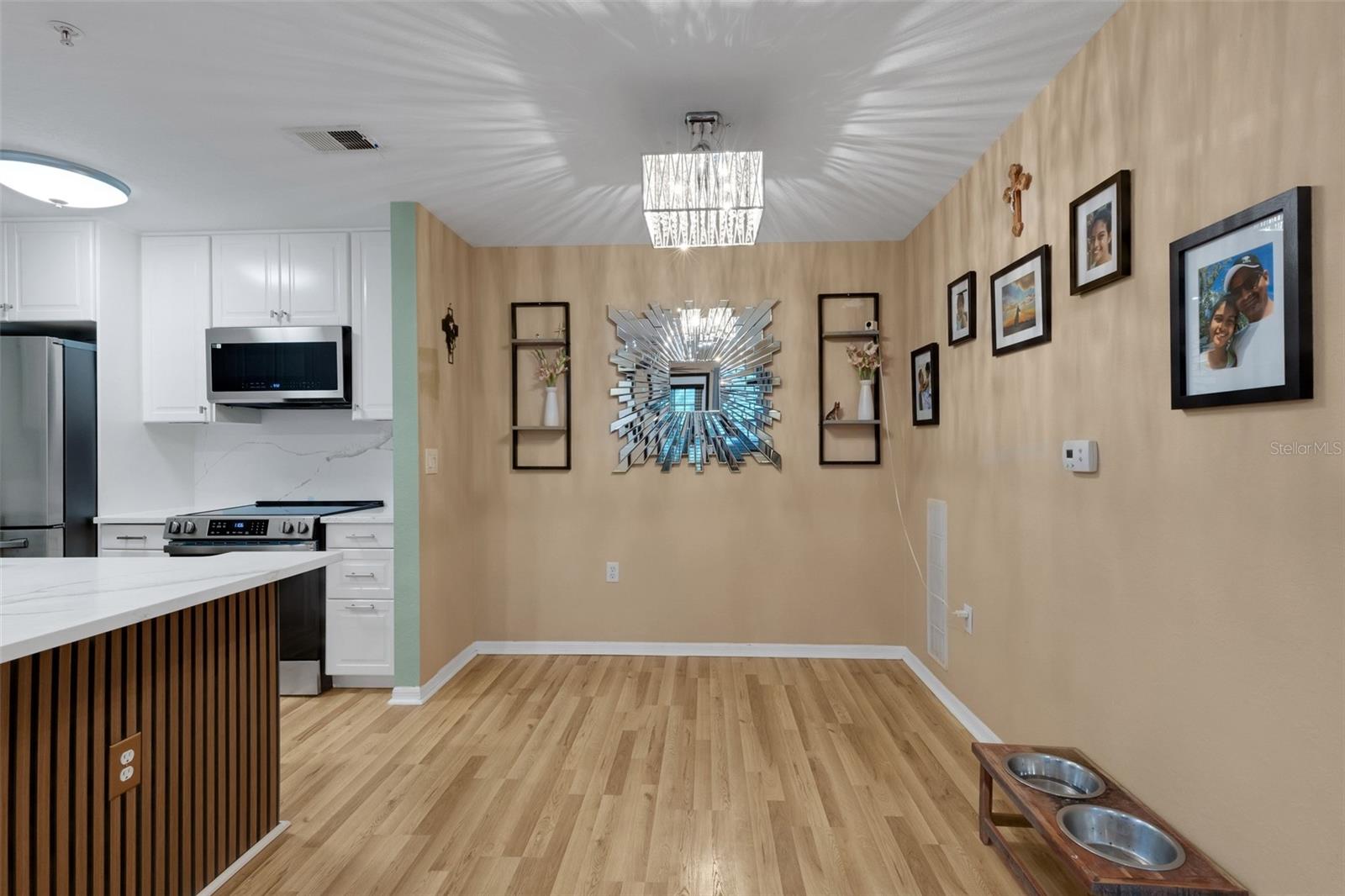 8809 MANOR LOOP #101 — photo 19