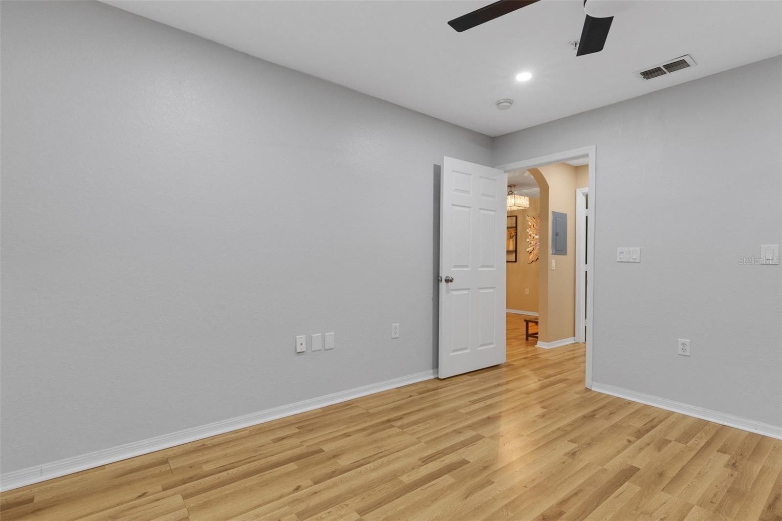 8809 MANOR LOOP #101 — photo 33