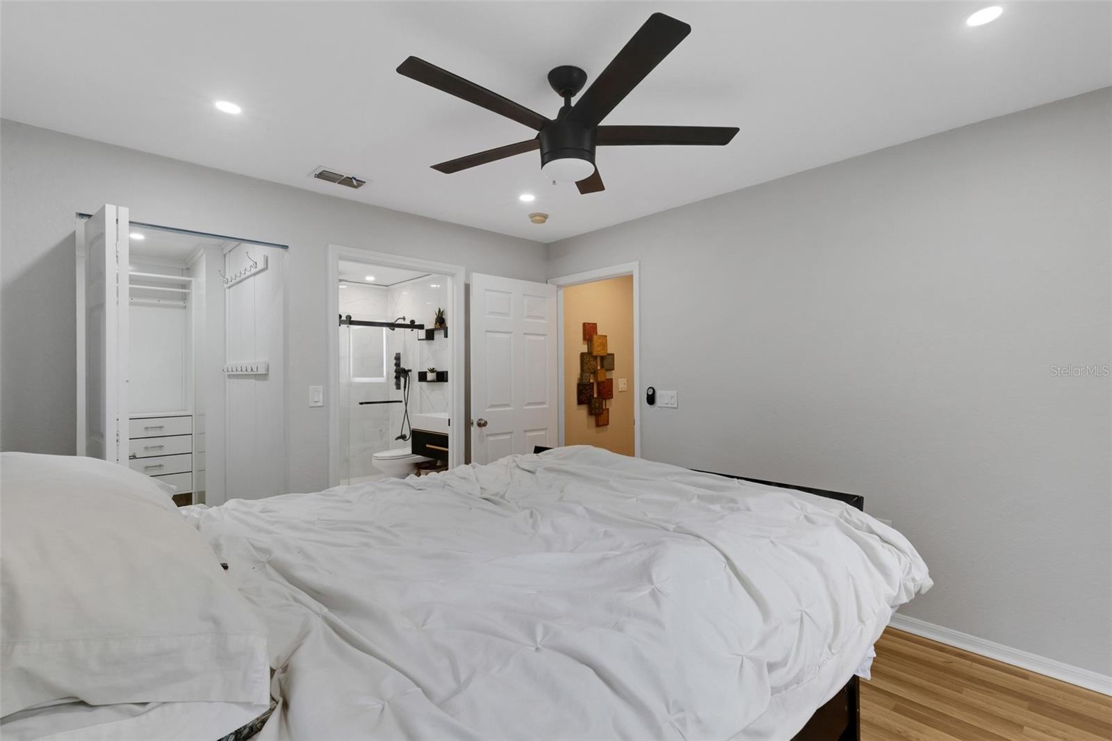 8809 MANOR LOOP #101 — photo 22