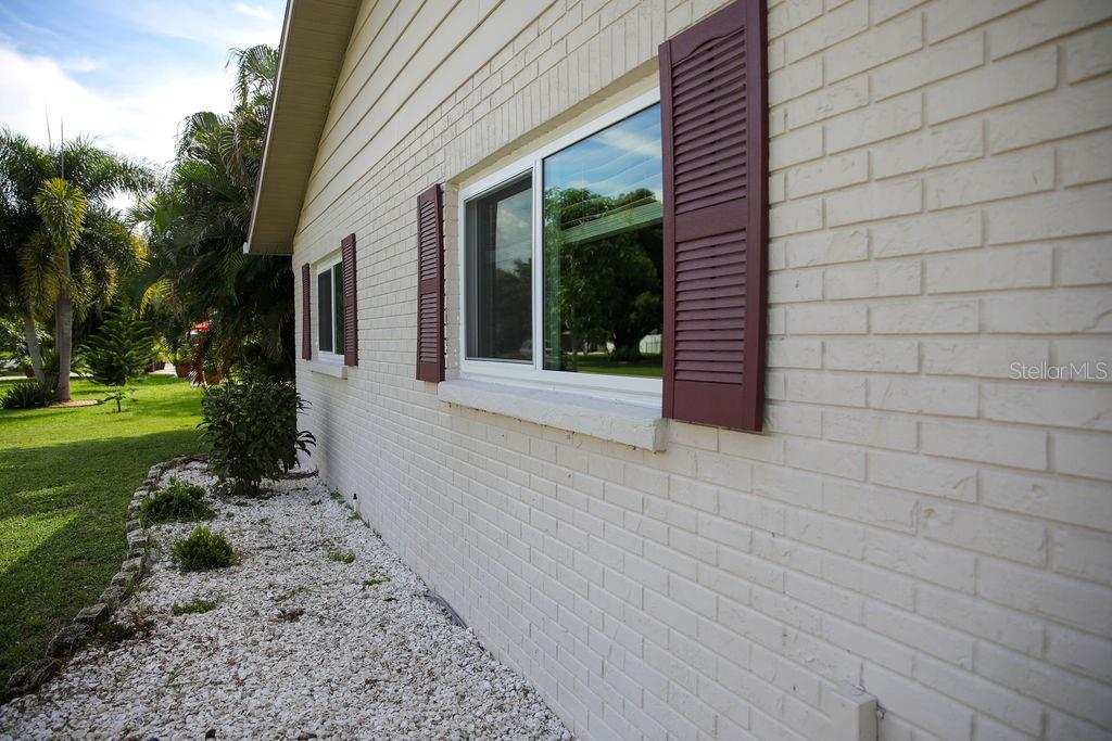 5726 TIMBER LAKE DR — photo 2