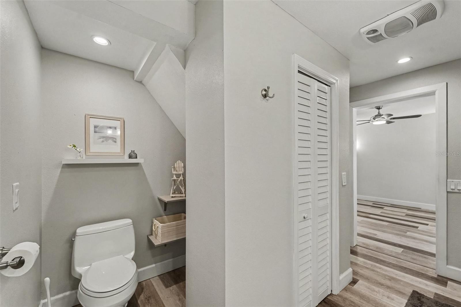 1817 BEACHWAY LN — photo 22
