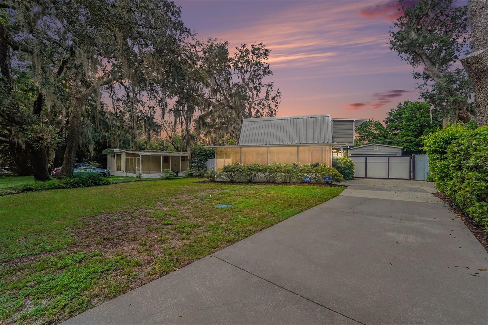 1817 BEACHWAY LN — photo 37