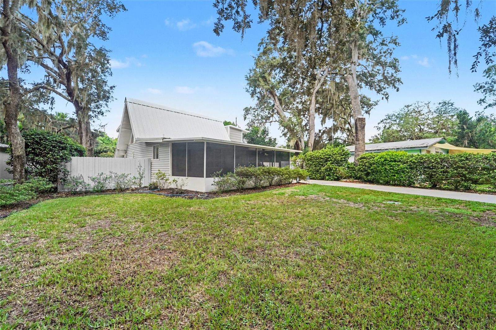 1817 BEACHWAY LN — photo 3