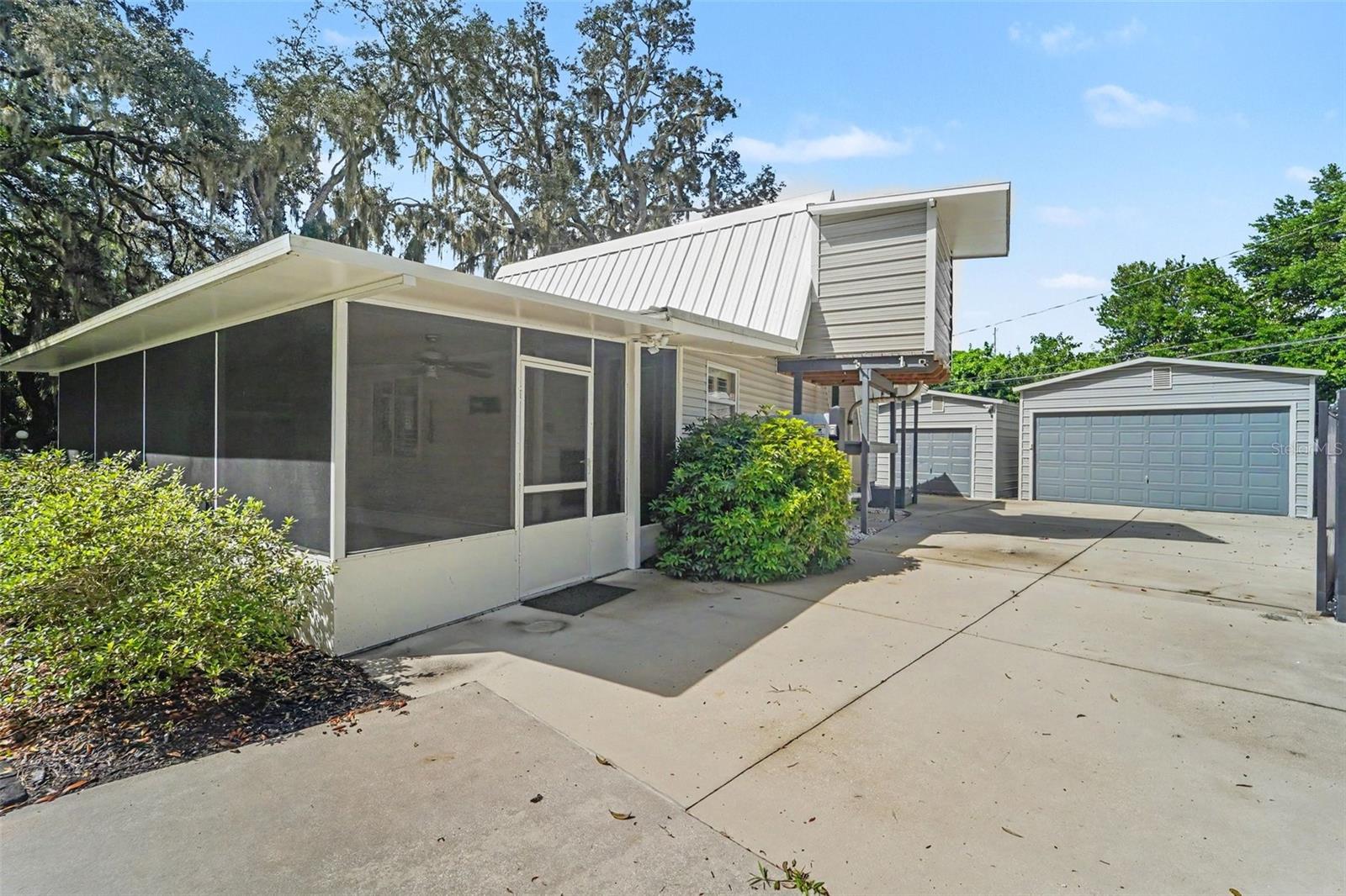 1817 BEACHWAY LN — photo 5