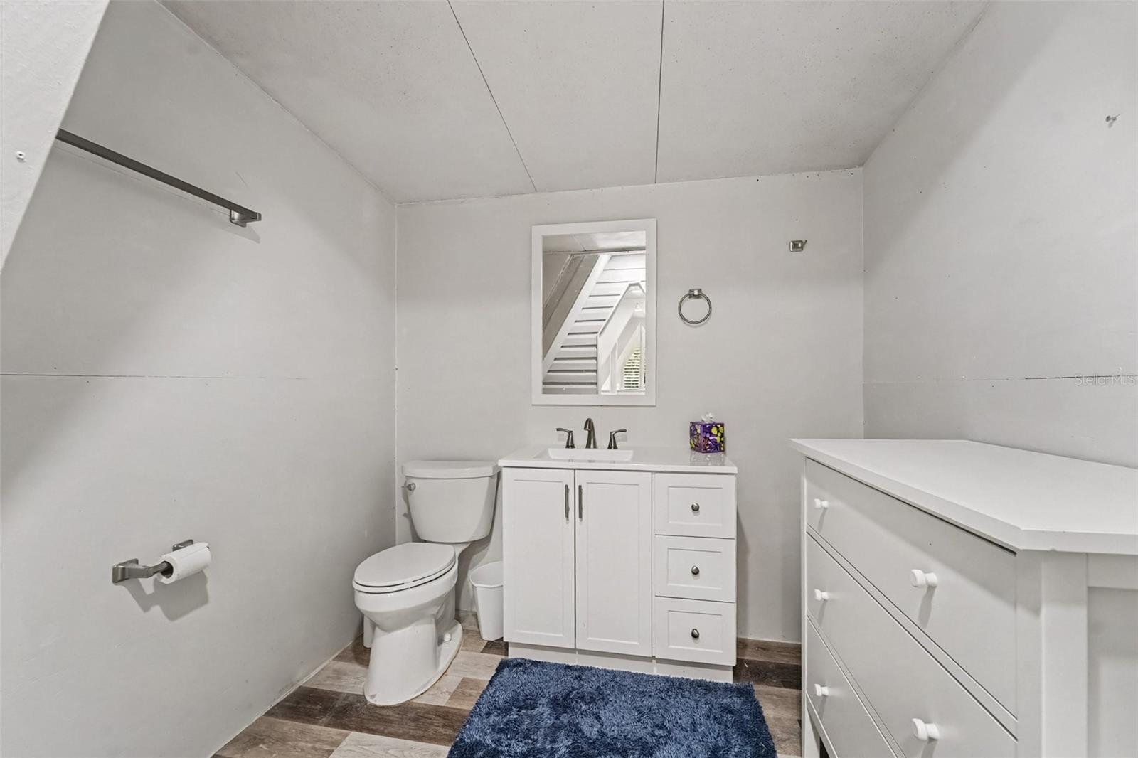 1817 BEACHWAY LN — photo 28
