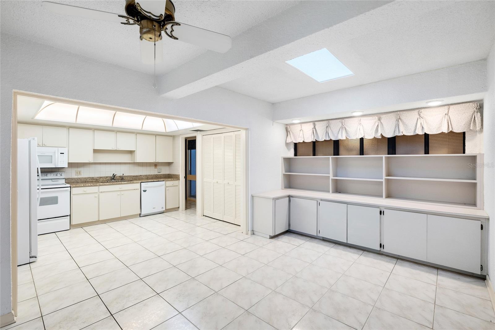 14225 CYPRESS CIR #14225 — photo 13