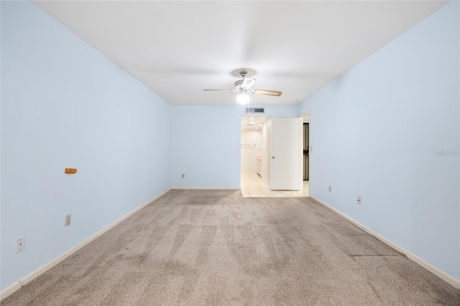 14225 CYPRESS CIR #14225 — photo 23