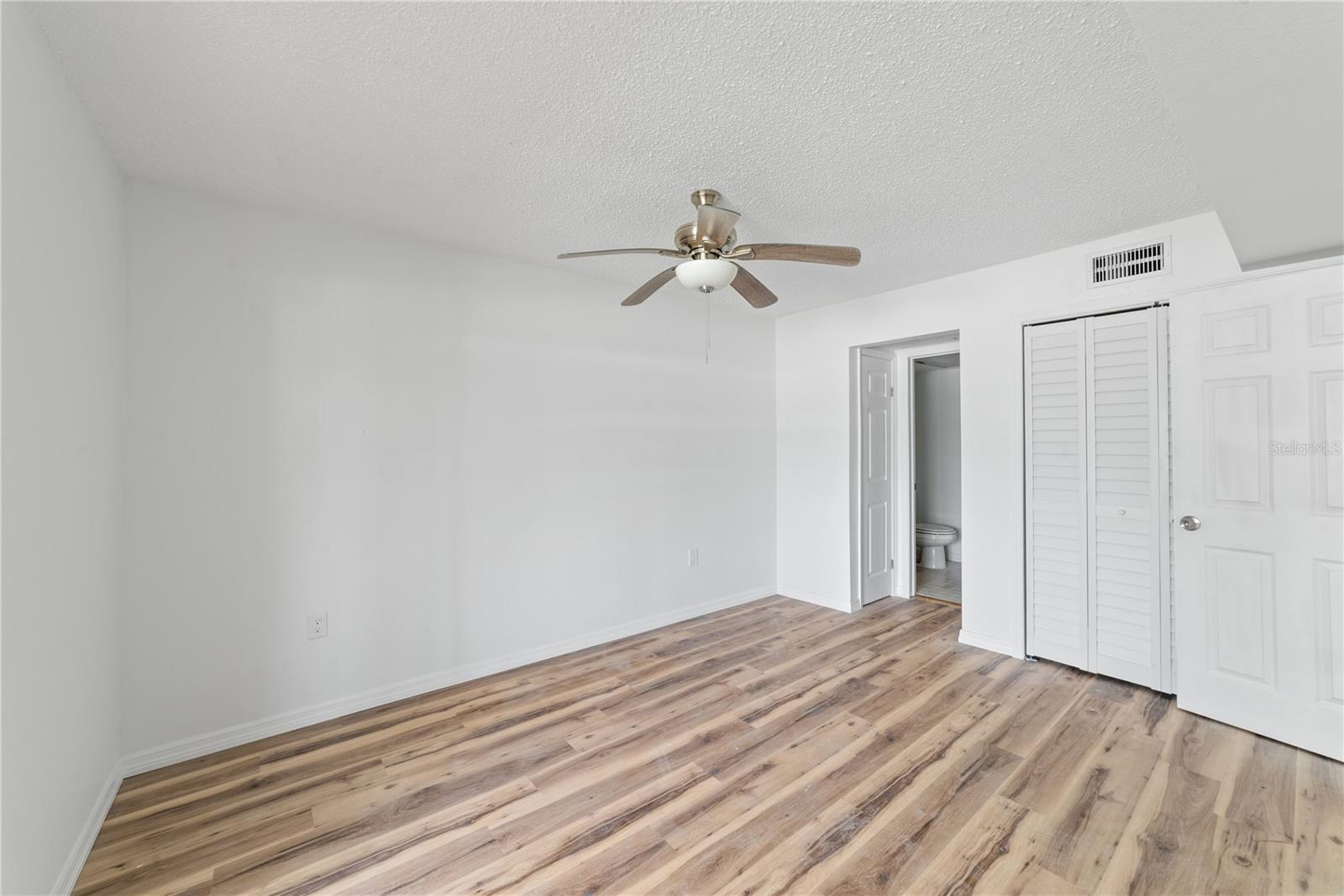 4600 MARINE PKWY #104 — photo 11