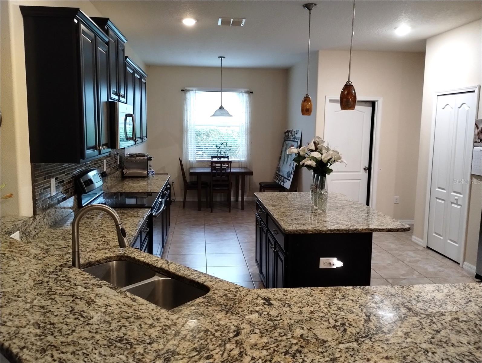 12722 DRAKEFIELD DR — photo 5