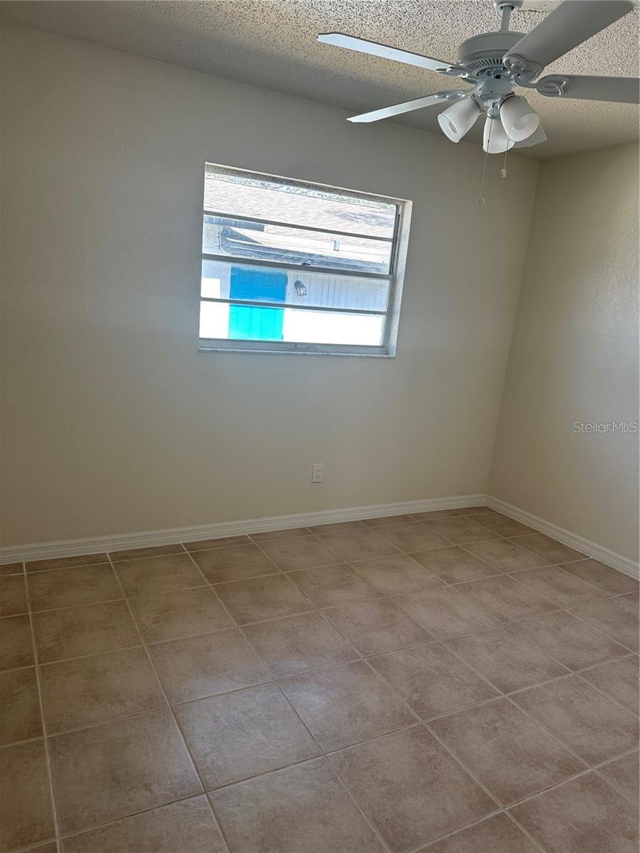 6712 S JUANITA ST #A — photo 4