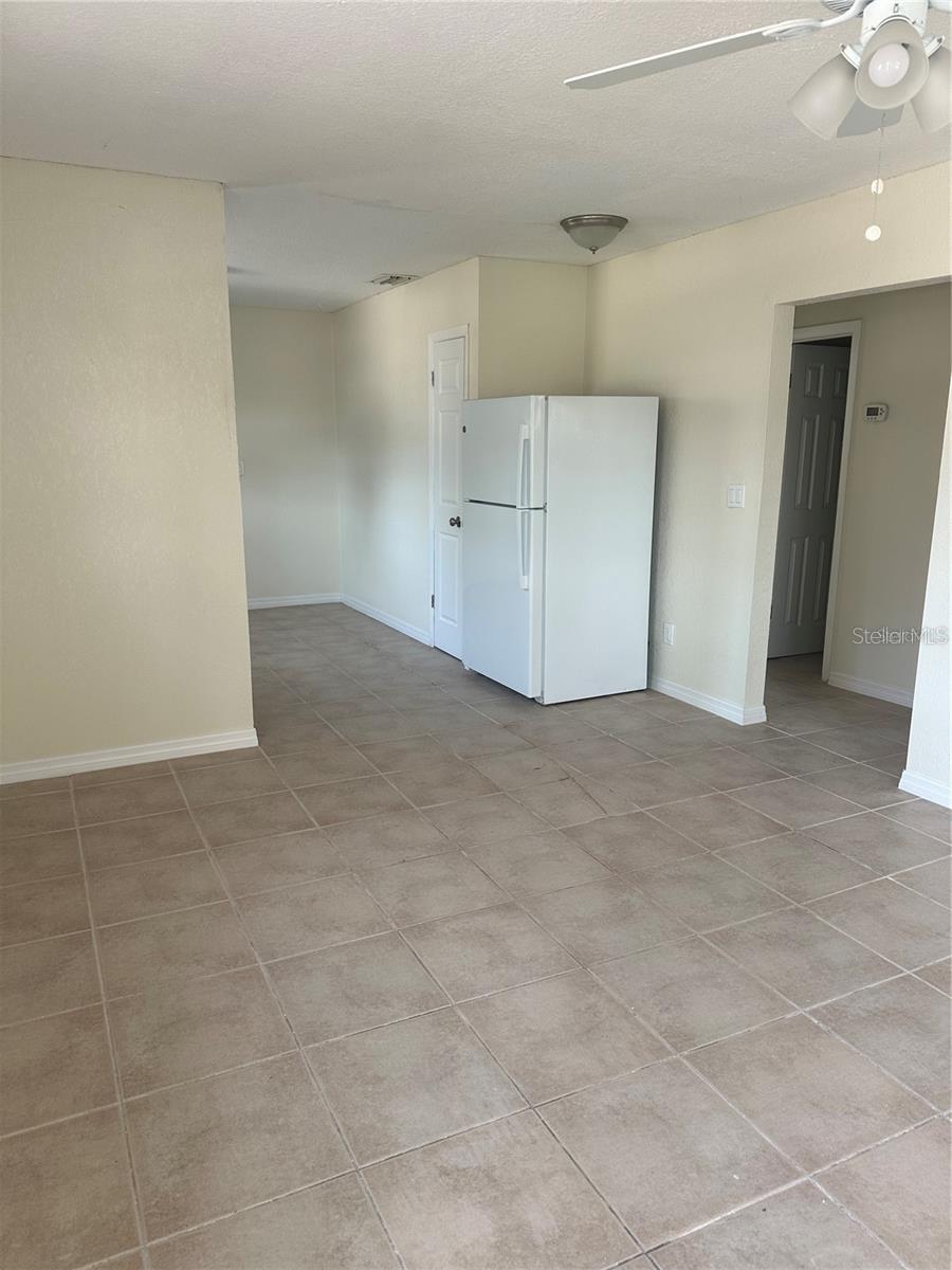 6712 S JUANITA ST #A — photo 2