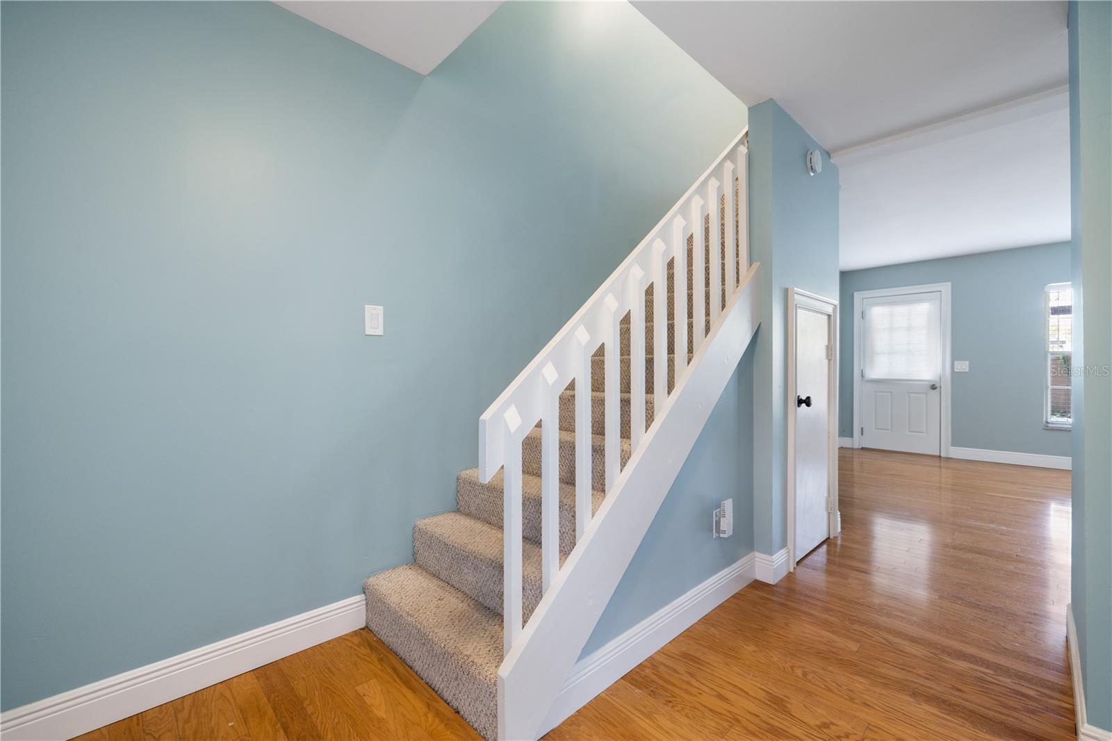 310 S CHURCH AVE — photo 12