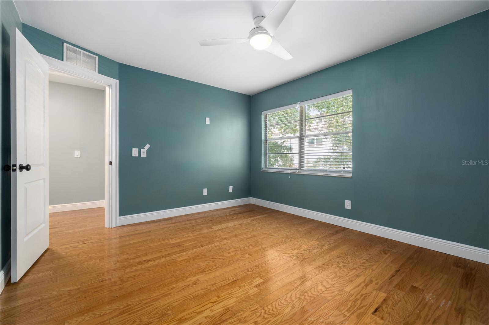 310 S CHURCH AVE — photo 14