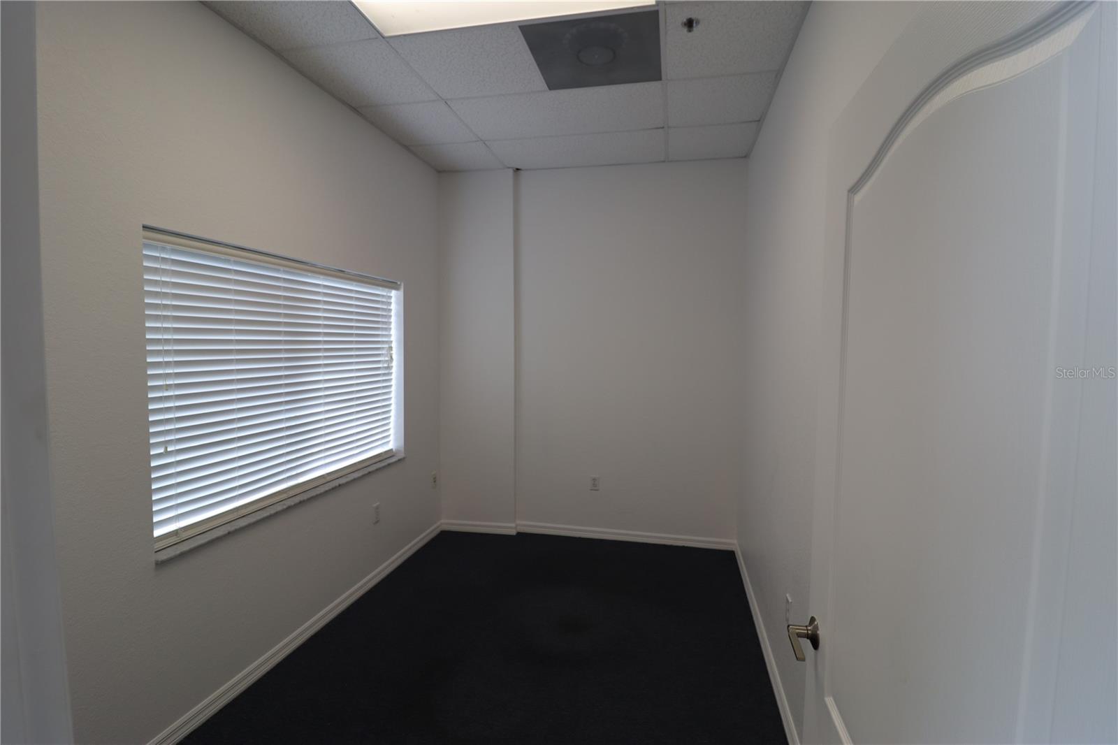 144 TRIPLE DIAMOND BLVD #F — photo 6