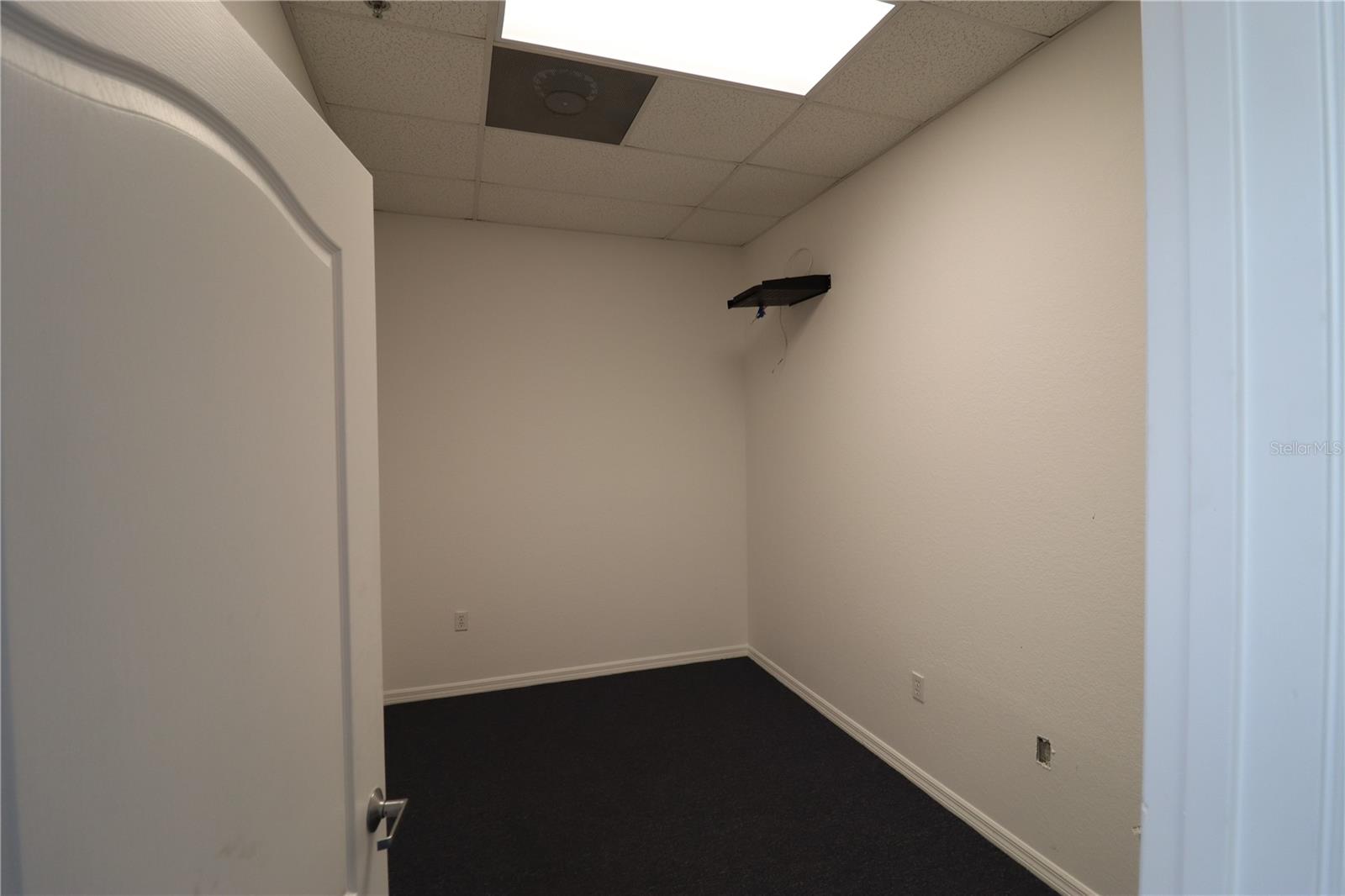 144 TRIPLE DIAMOND BLVD #F — photo 8