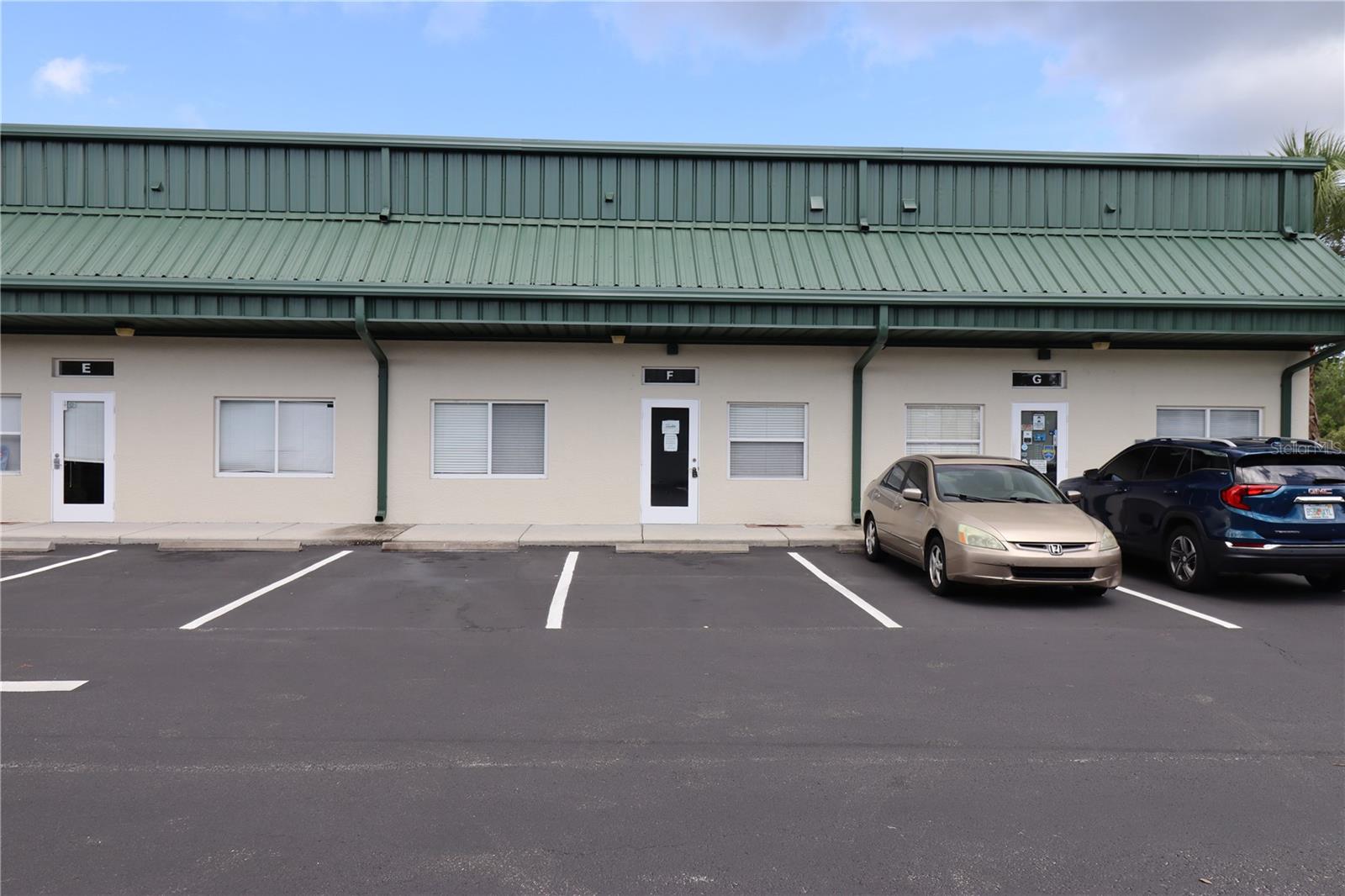 144 TRIPLE DIAMOND BLVD #F — photo 2