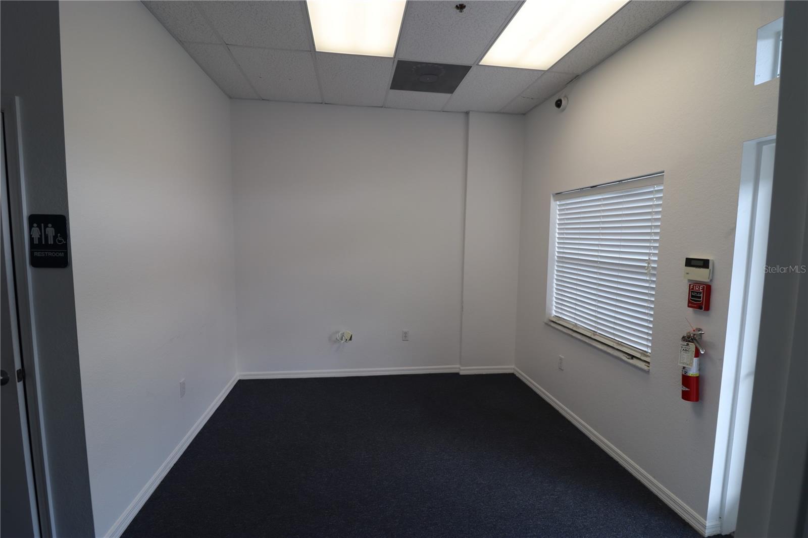 144 TRIPLE DIAMOND BLVD #F — photo 5