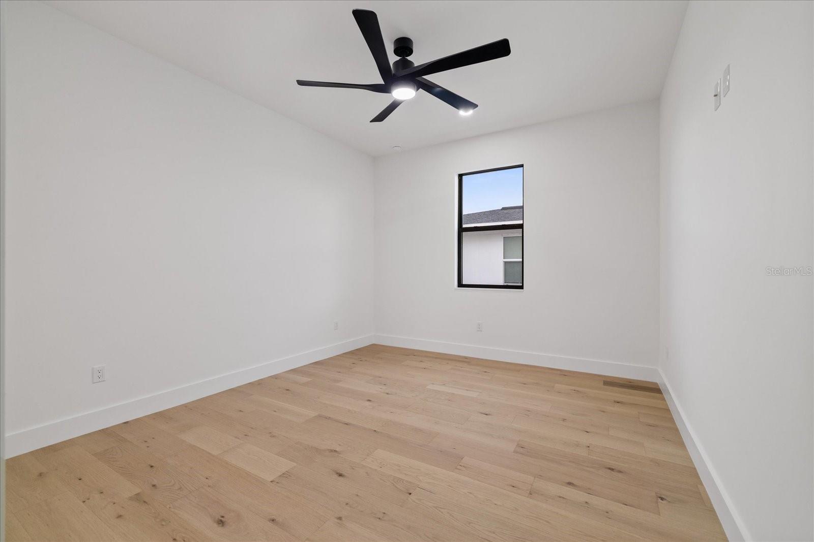3107 W BEACH ST — photo 54