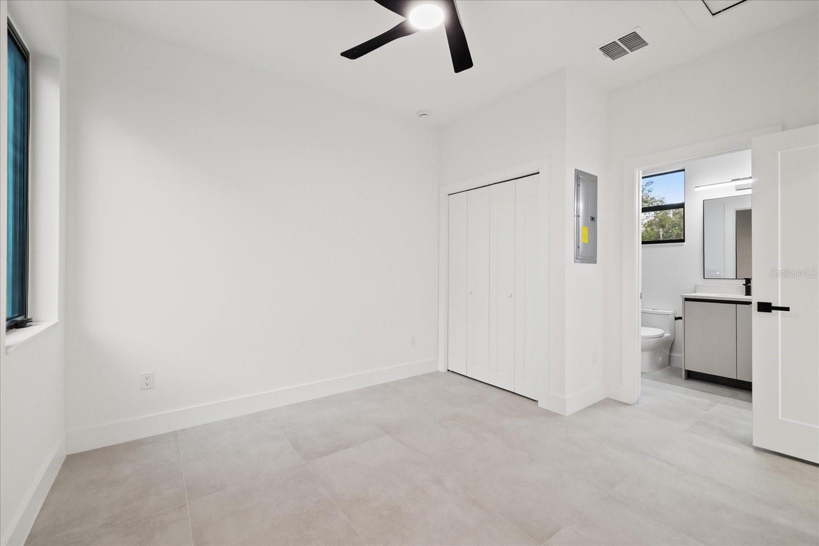 3107 W BEACH ST — photo 89