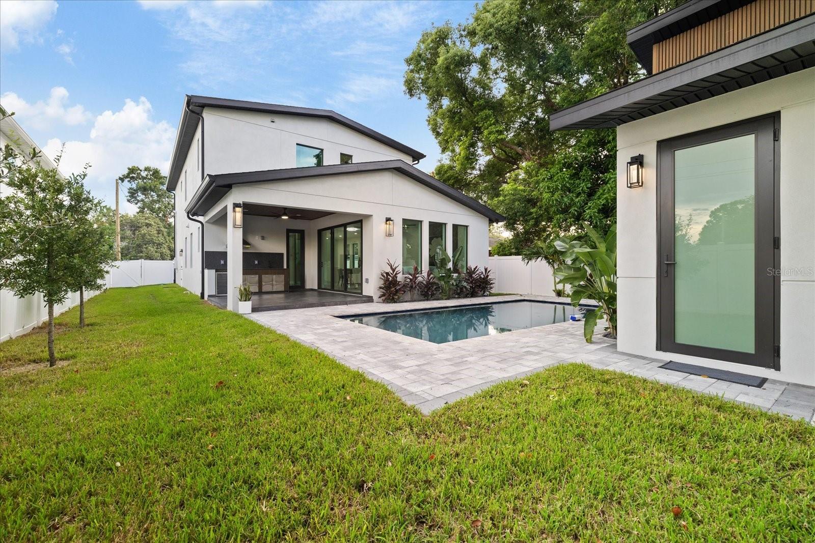 3107 W BEACH ST — photo 84