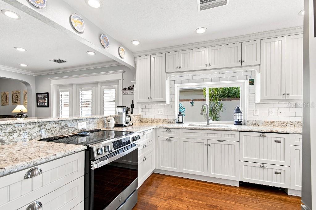 8643 PIPER LN — photo 16